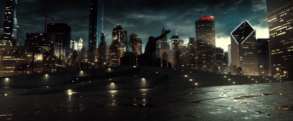 batman-v-superman-trailer-screengrab-1-600x249