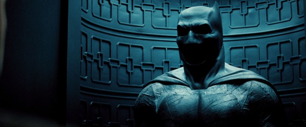 batman-v-superman-trailer-screengrab-13-600x249