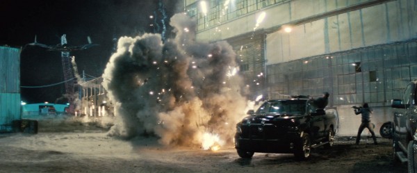 batman-v-superman-trailer-screengrab-20-600x249