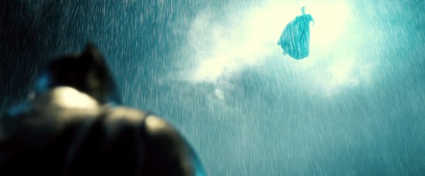 batman-v-superman-trailer-screengrab-30-600x249